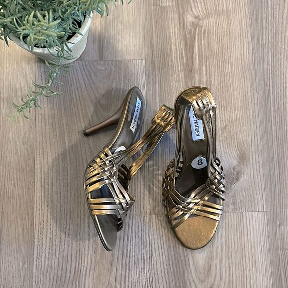 NWT STEVE MADDEN BRONZE WOVEN STRAPPY HEELED SANDALS SIZE 8 - Picture 1 of 7